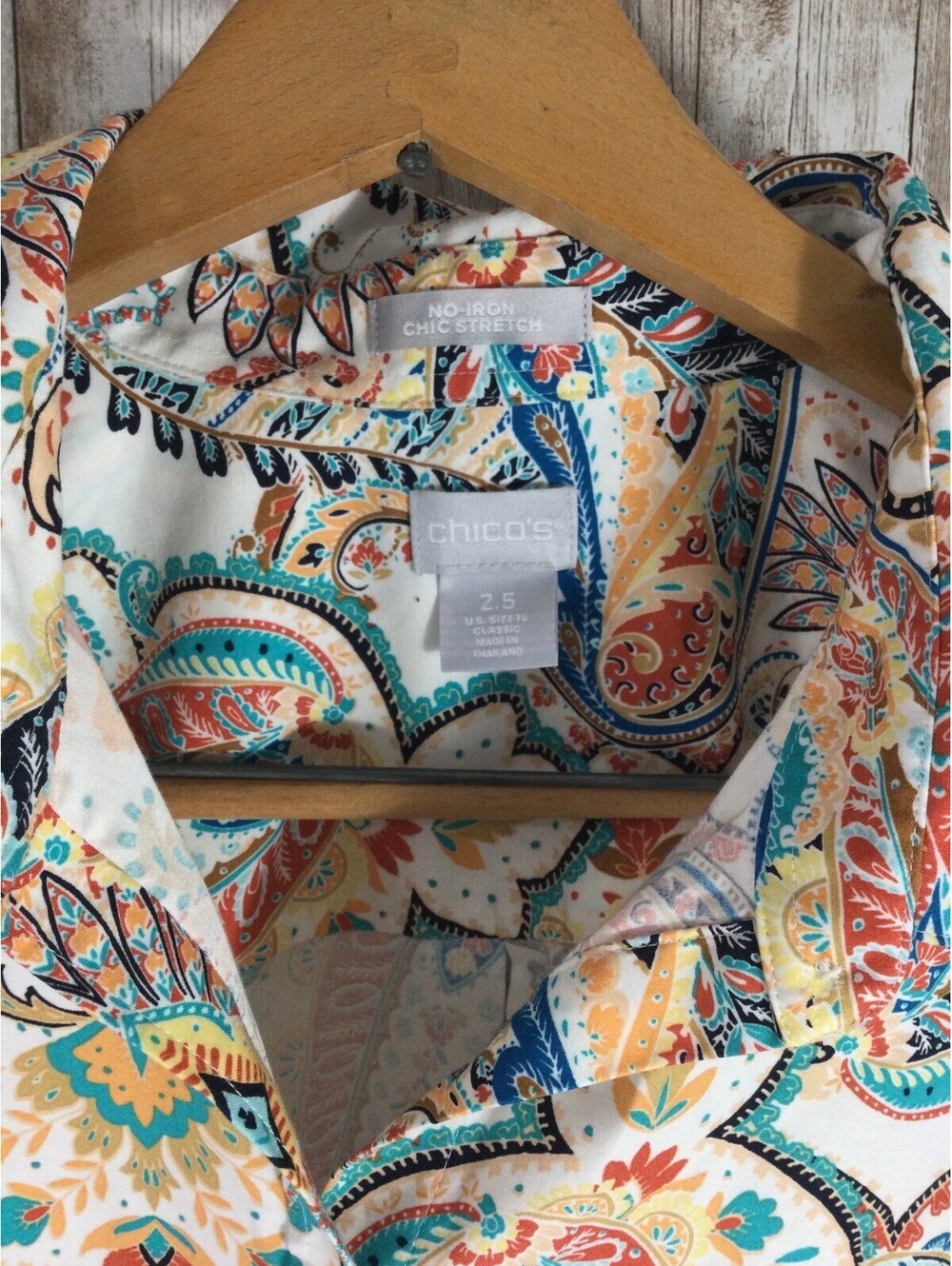 Chico’s 2.5 No Iron Chic Stretch Paisley Colorful Top Adj Sleeve Artsy NICE - Picture 3 of 8